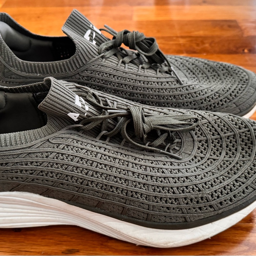APL Tech Loom Zipline Athletic Shoes